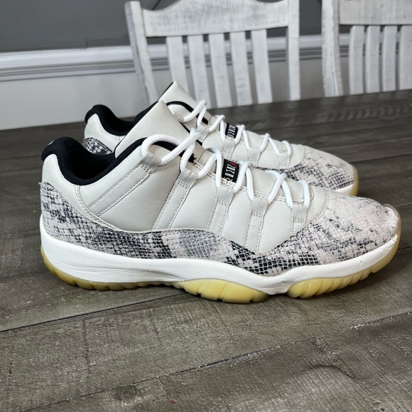 jordan 11 snakeskin black and white